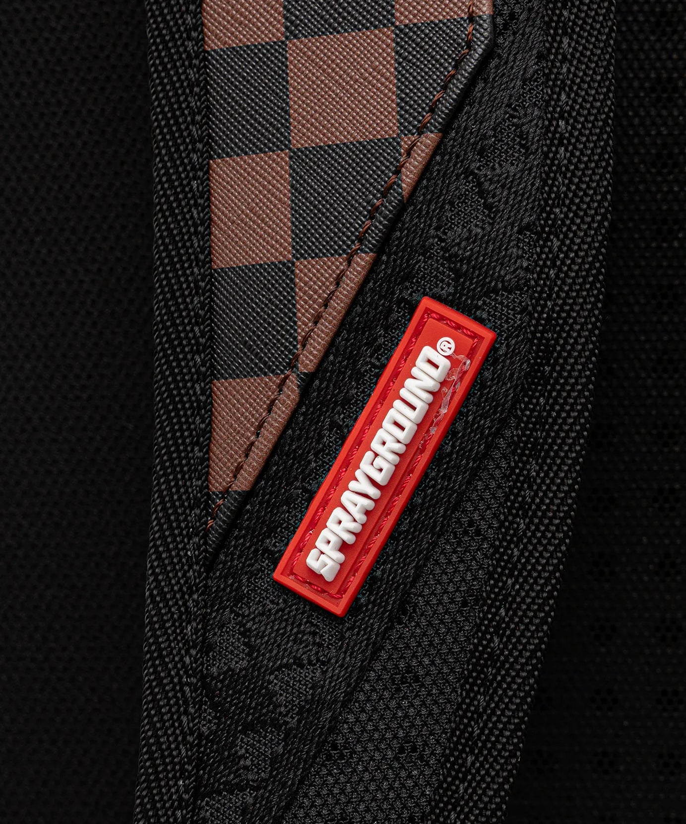 Sprayground - एलियन राइटर्स Dlxsv बैकपैक