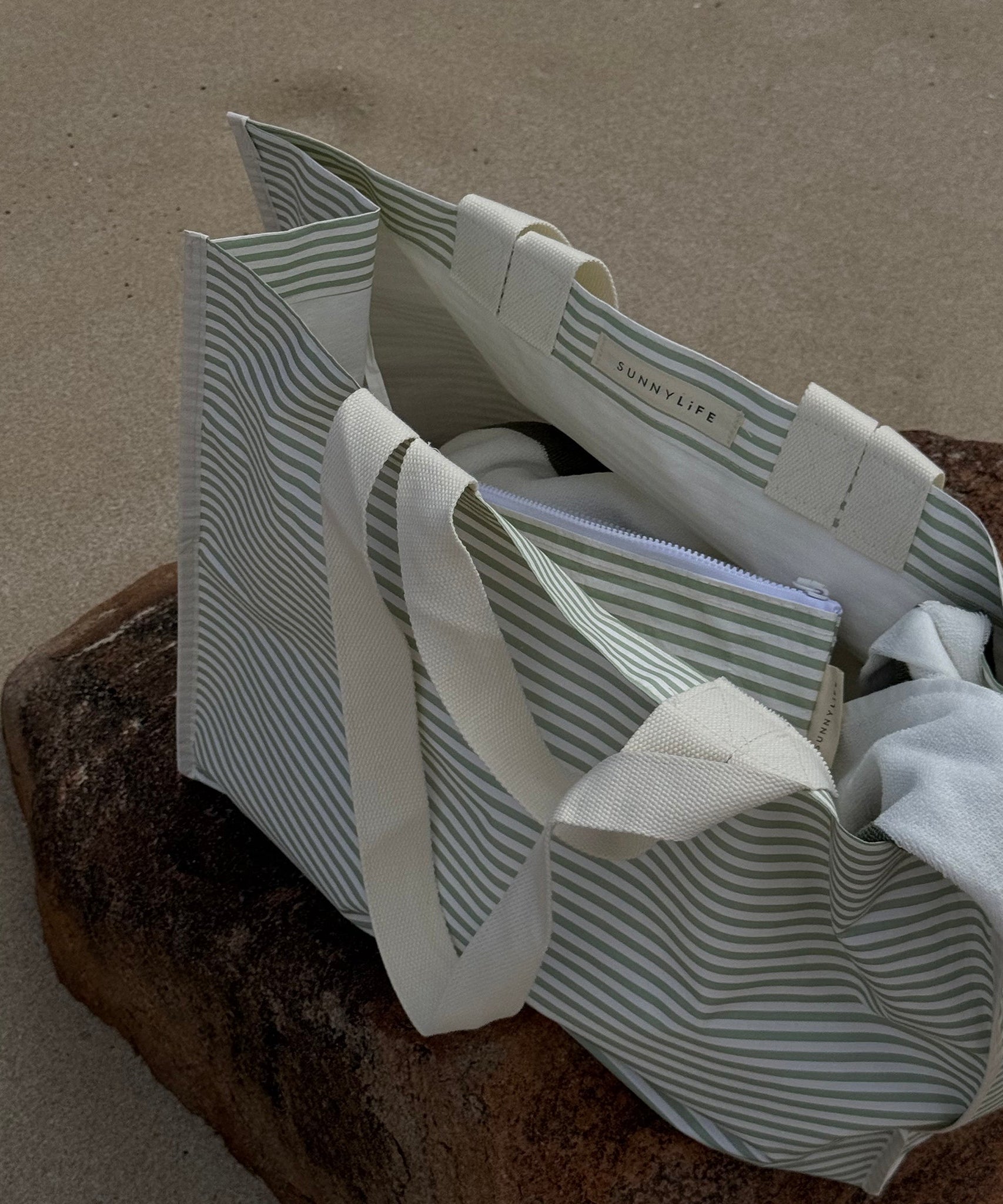 Sunnylife - ला पाल्मा कैरीऑल बीच बैग