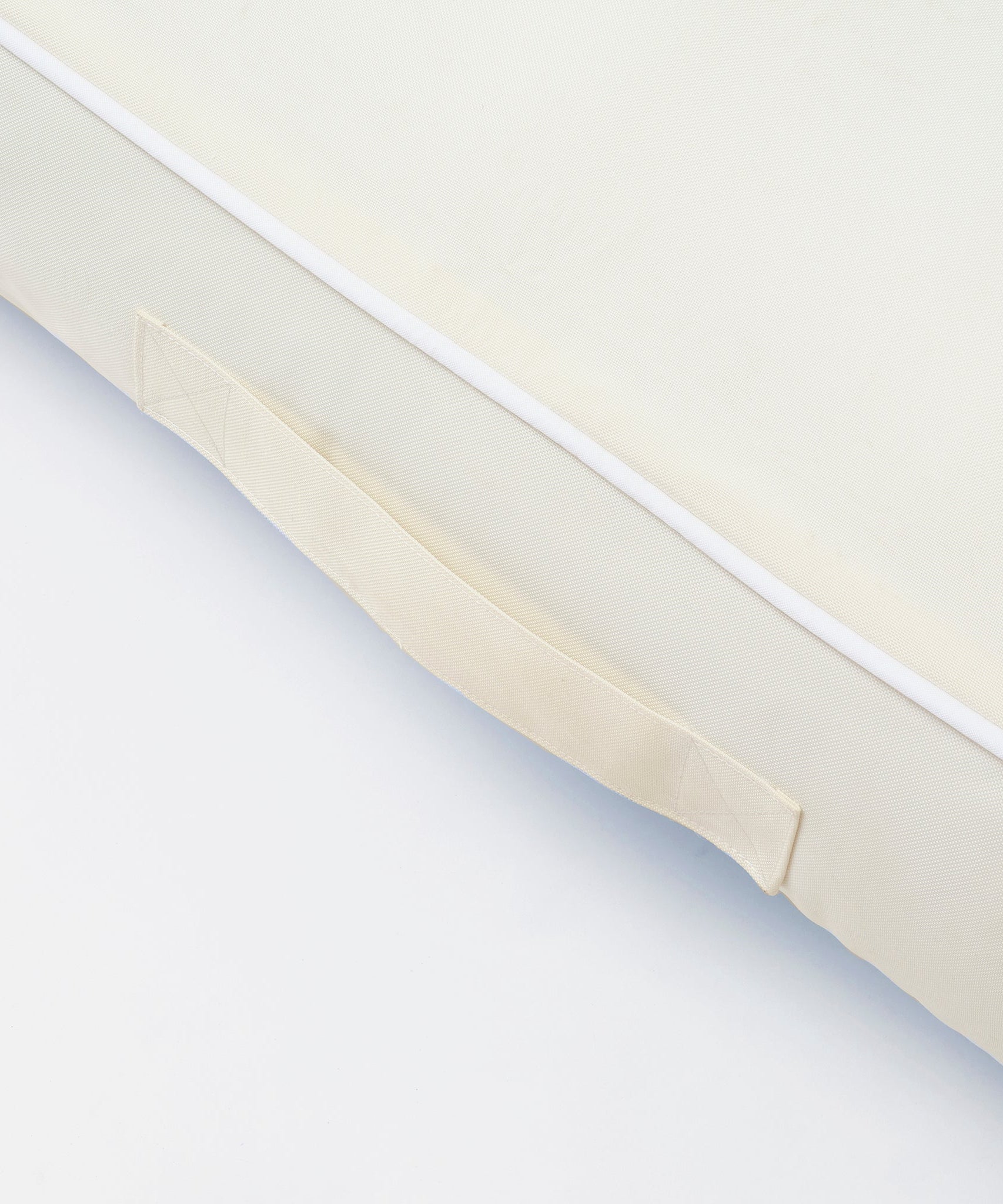 Sunnylife - लक्ज़री समुद्र और पूल फुलाने वाला गद्दा