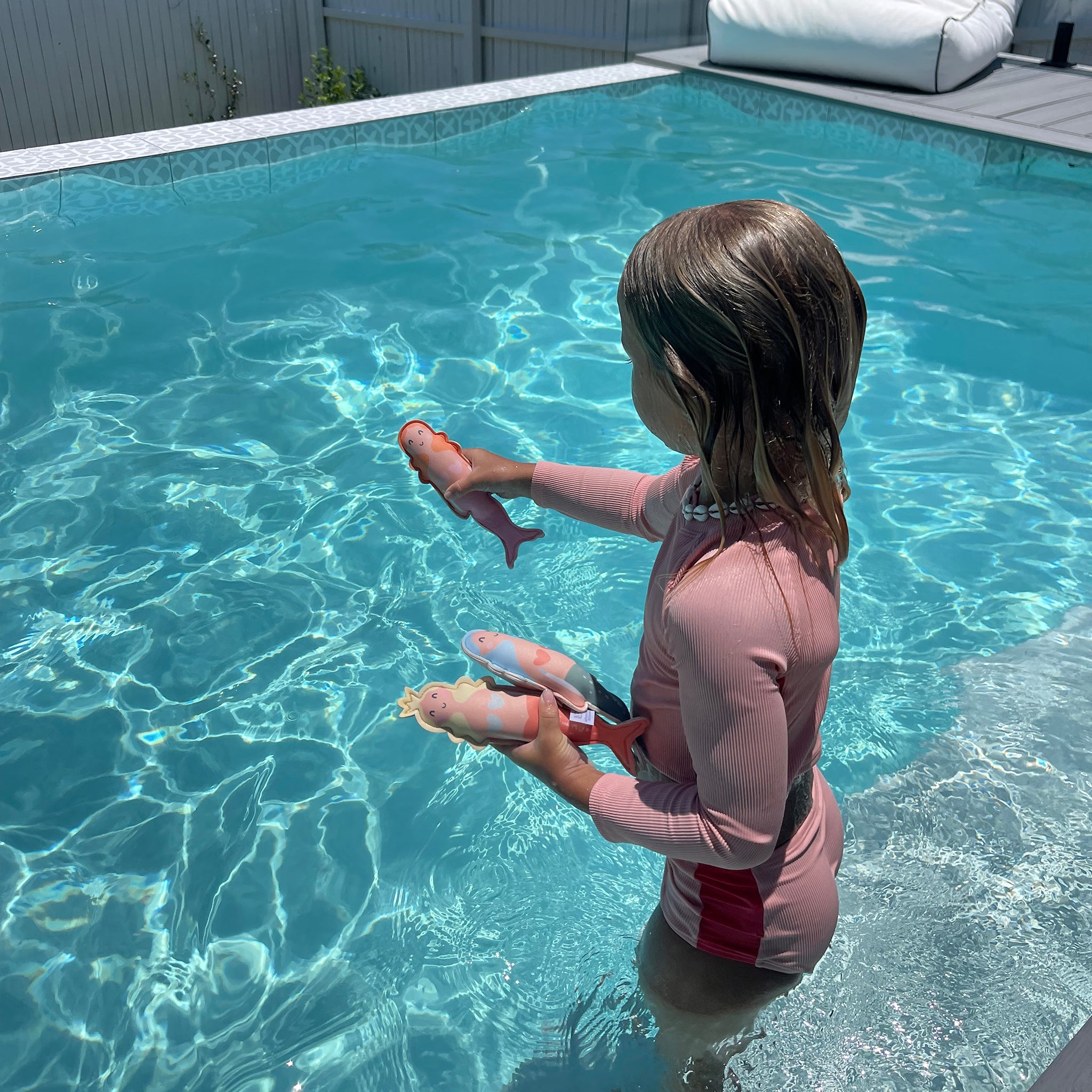 Sunnylife - Melody जलपरी समुद्र और पूल डाइविंग खिलौने