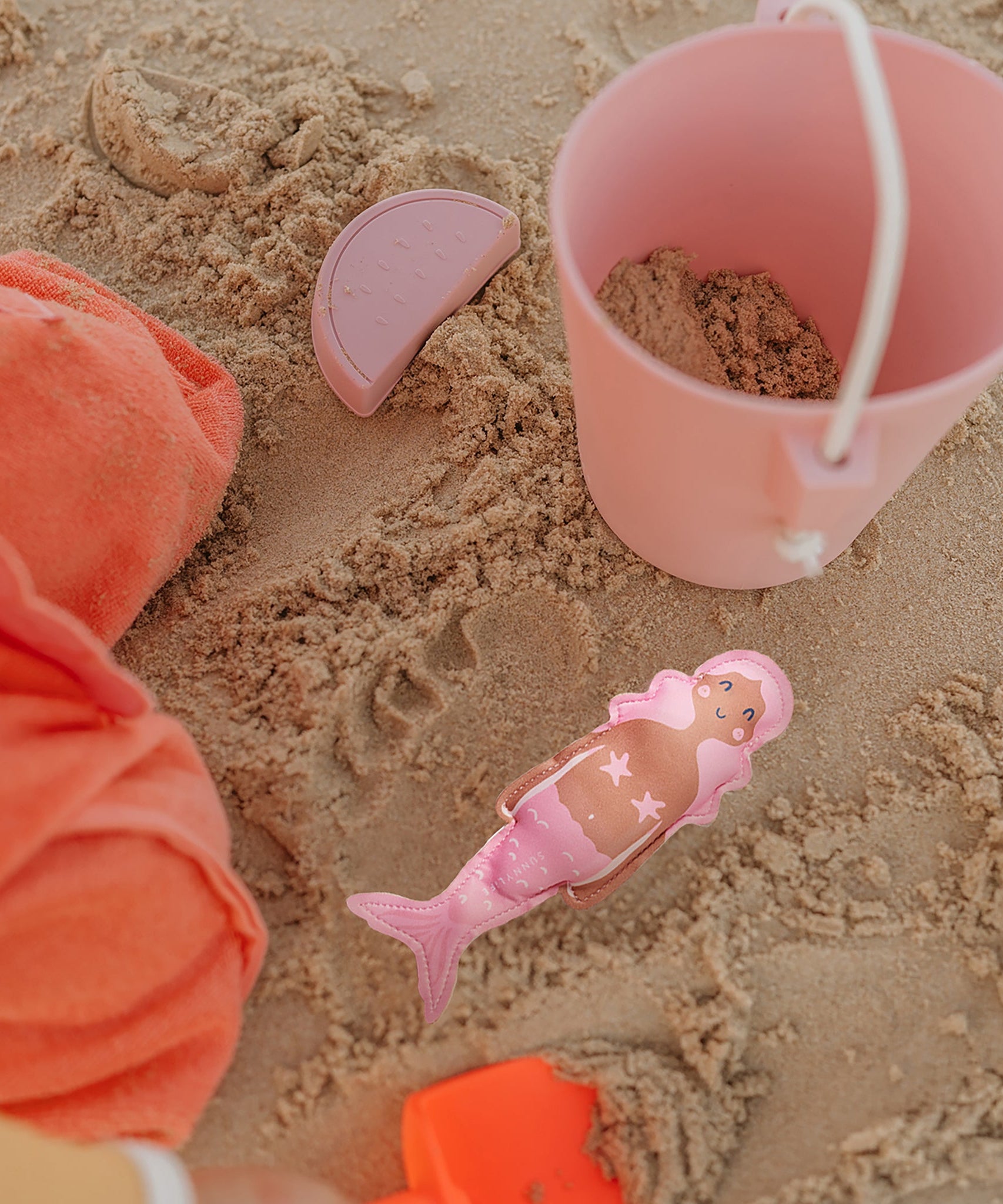 Sunnylife - Ocean Treasure Rose समुद्र और पूल डाइविंग खिलौने