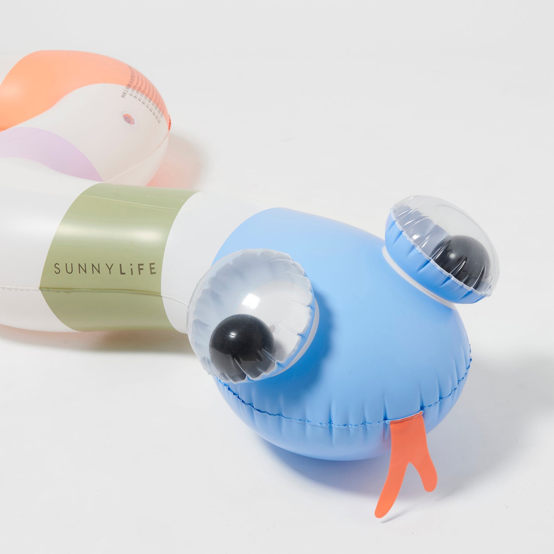 Sunnylife - वाइल्ड मल्टी वाटर स्प्रिंकलर इन्फ्लेटेबल गार्डन गेम