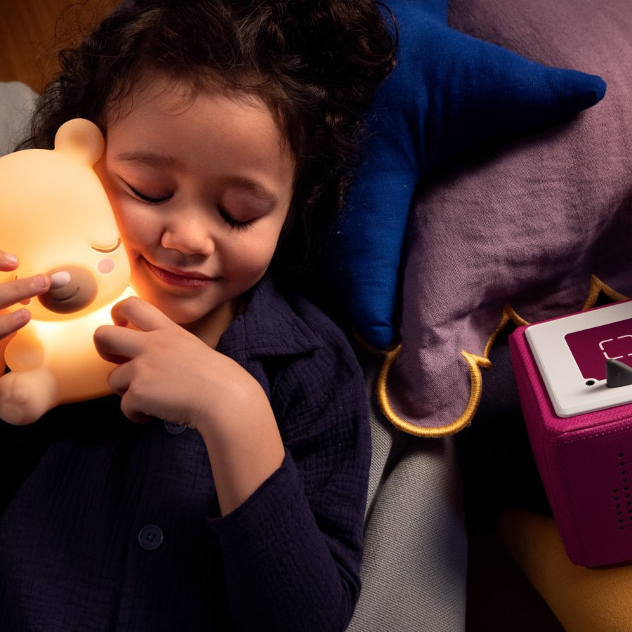 Tonies - रात की दीपक वाला नींद भालू मेरा दोस्त अंग्रेज़ी आवाज़ वाला आकृति