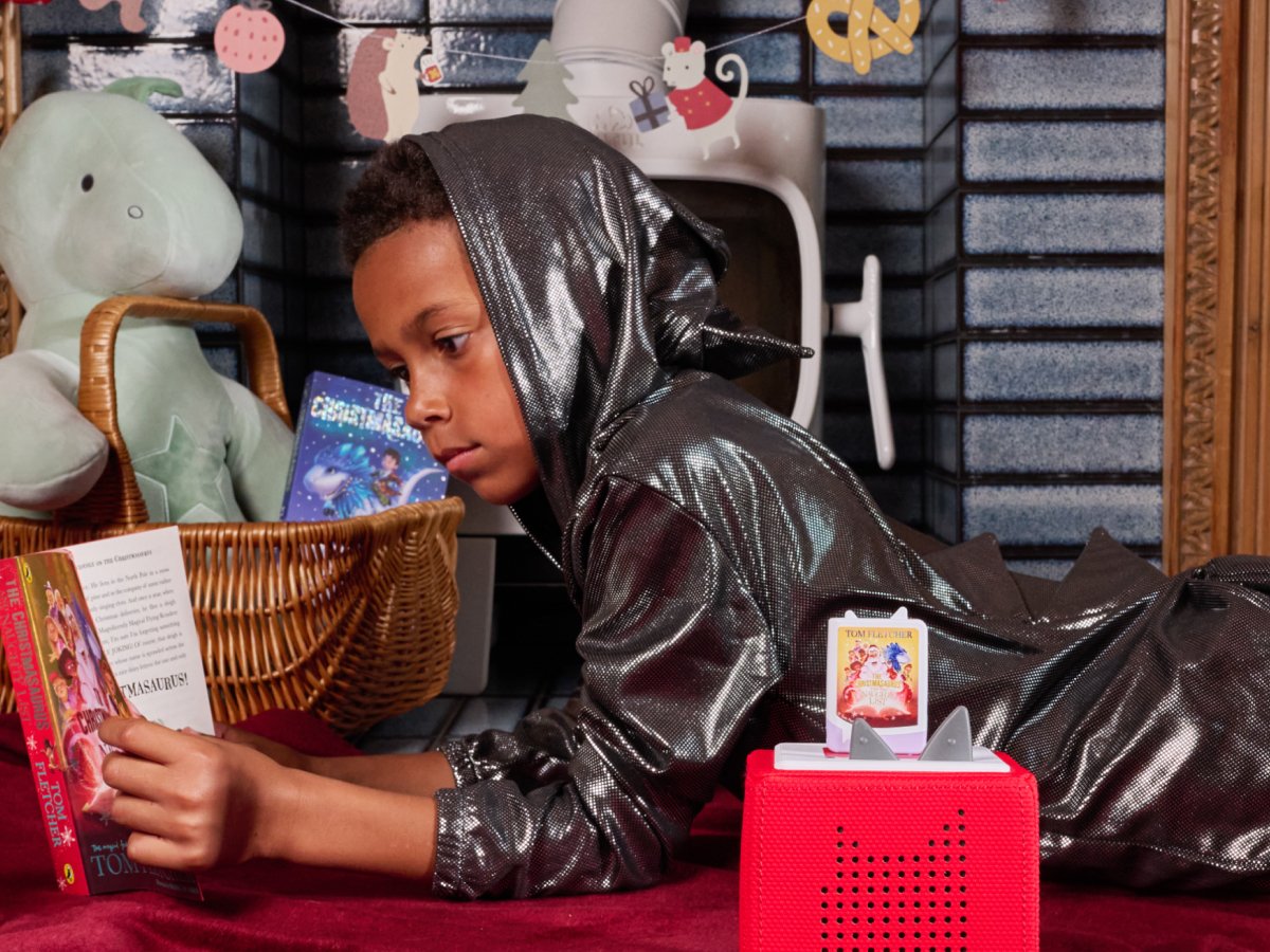 Tonies - टॉम फ्लेचर क्रिसमसॉरस और शरारती बच्चों की सूची गीत अंग्रेज़ी ध्वनि आकृति