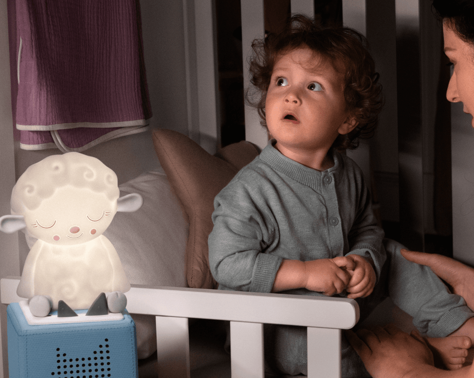 Tonies - नींद में भेड़ रात की लैंप और अंग्रेज़ी आवाज़ वाला आकृति