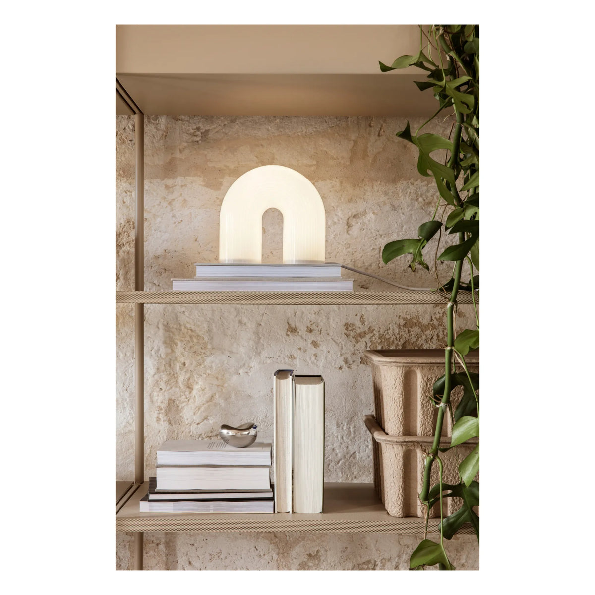 Ferm Living - Vuelta टेबल लैंप | सफ़ेद